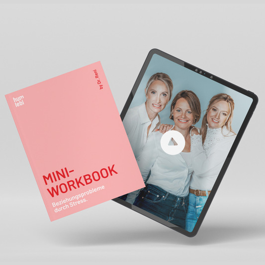 "Wir reden nicht mehr. Und ich habe aufgehört zu fragen." Wenn Beziehung still wird und du innerlich gehst. Ihr seid zusammen, aber innerlich Welten entfernt. Du vermisst Gespräche, Nähe, echtes Miteinander.