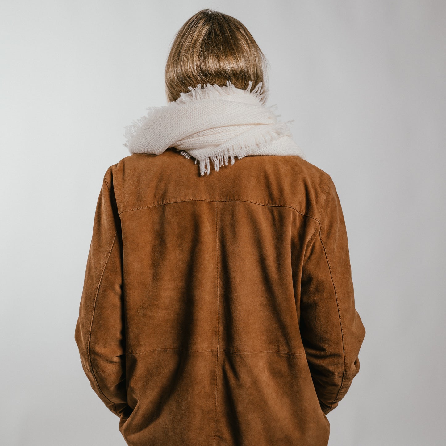 THE STILLNESS SCARF aus Kaschmir & Seide