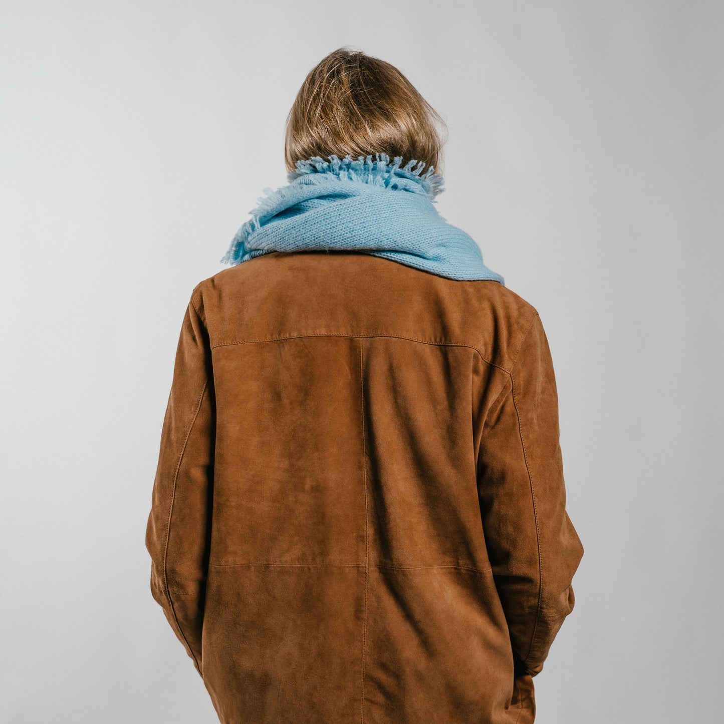 THE STILLNESS SCARF aus Kaschmir & Seide