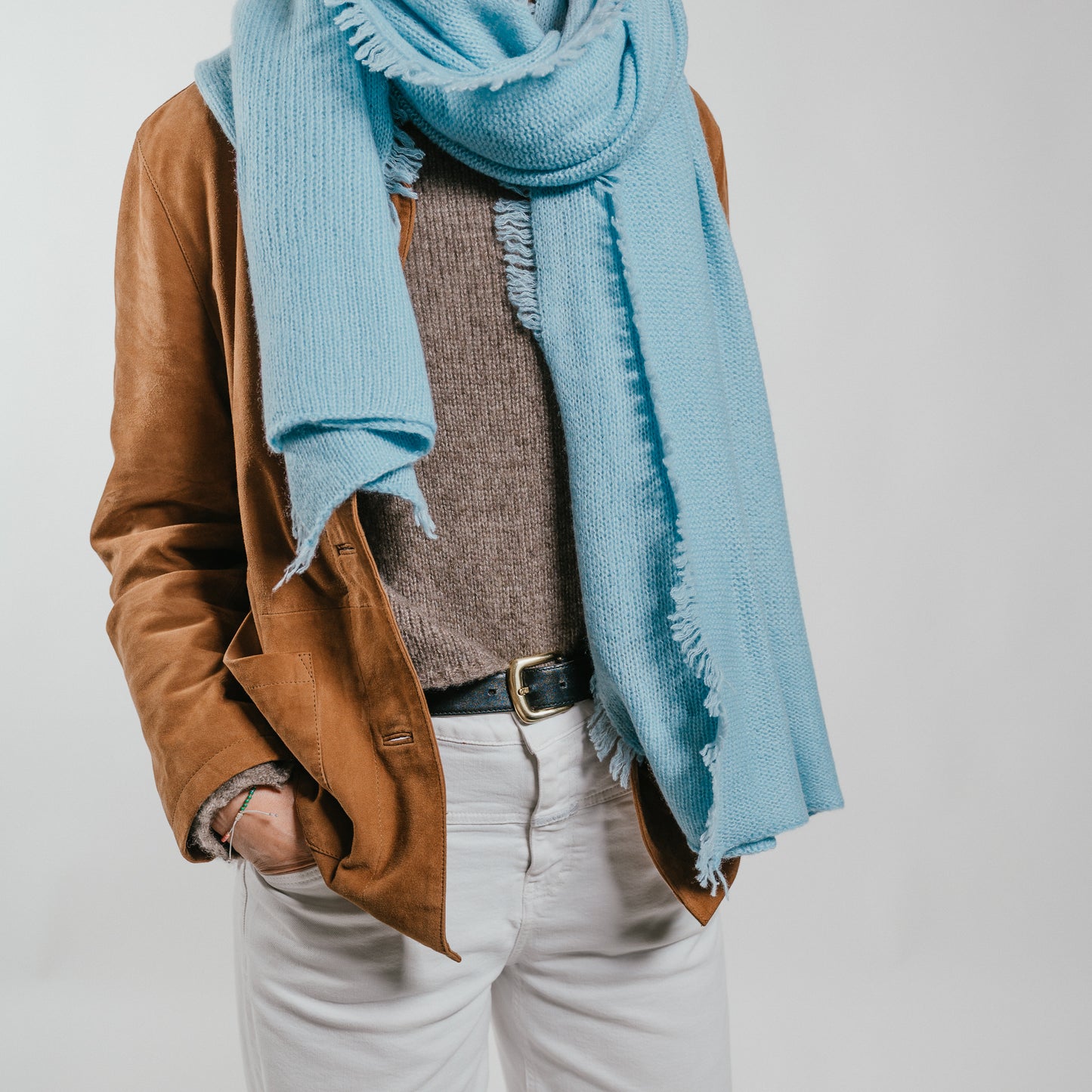 THE STILLNESS SCARF aus Kaschmir & Seide