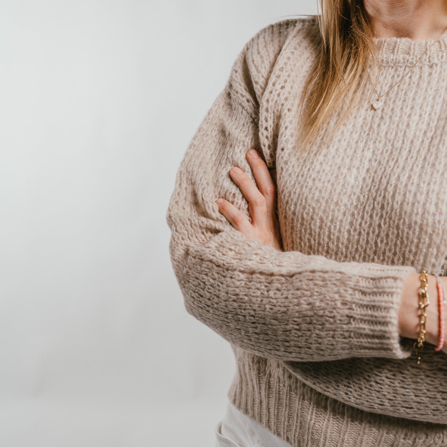 THE INNER PEACE Lochstrickmuster-Pullover in Kaschmir & Seide