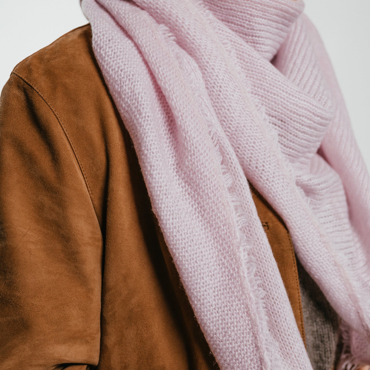 THE SOFTEN Scarf aus Cashmere & Seide