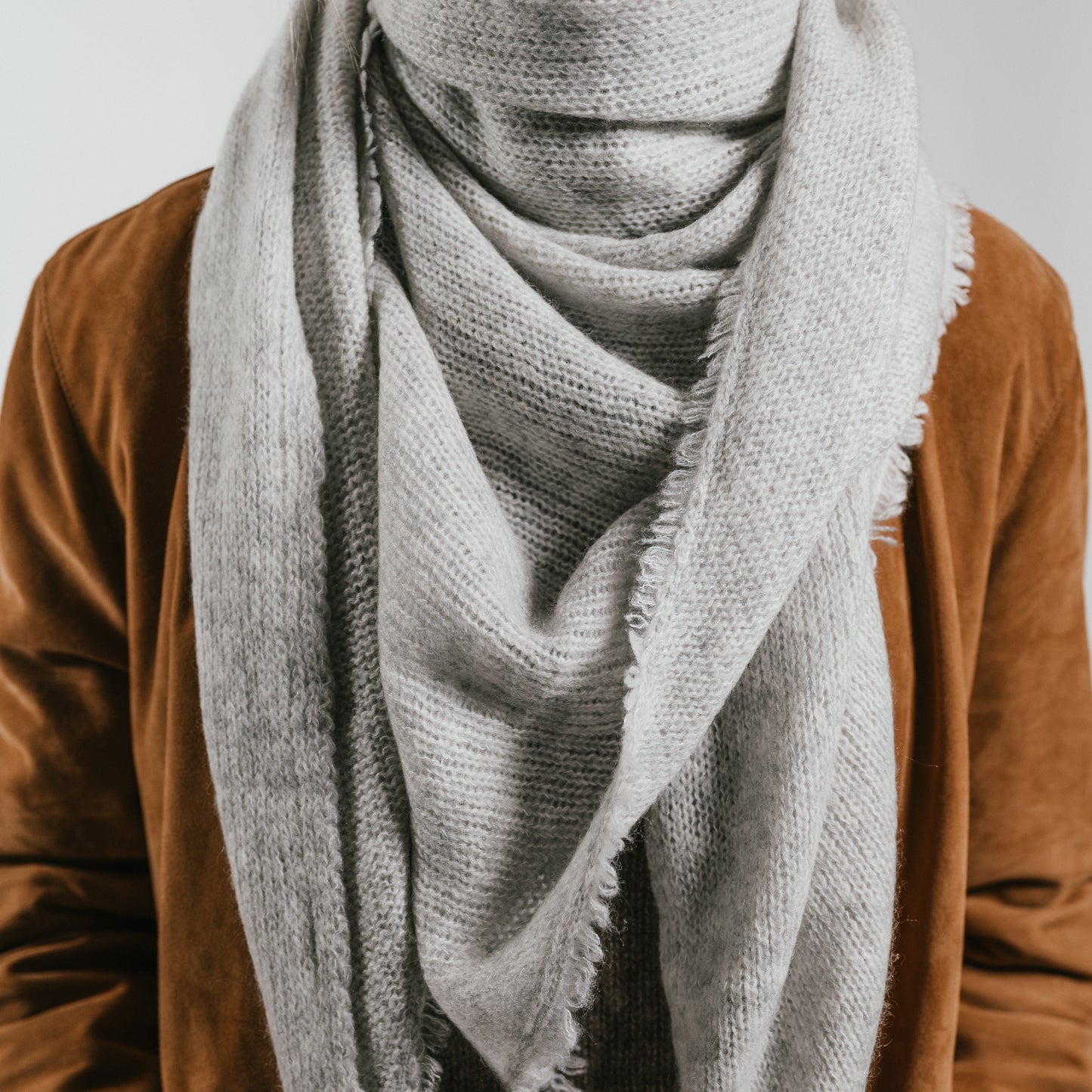 THE SOFTEN Scarf aus Cashmere & Seide